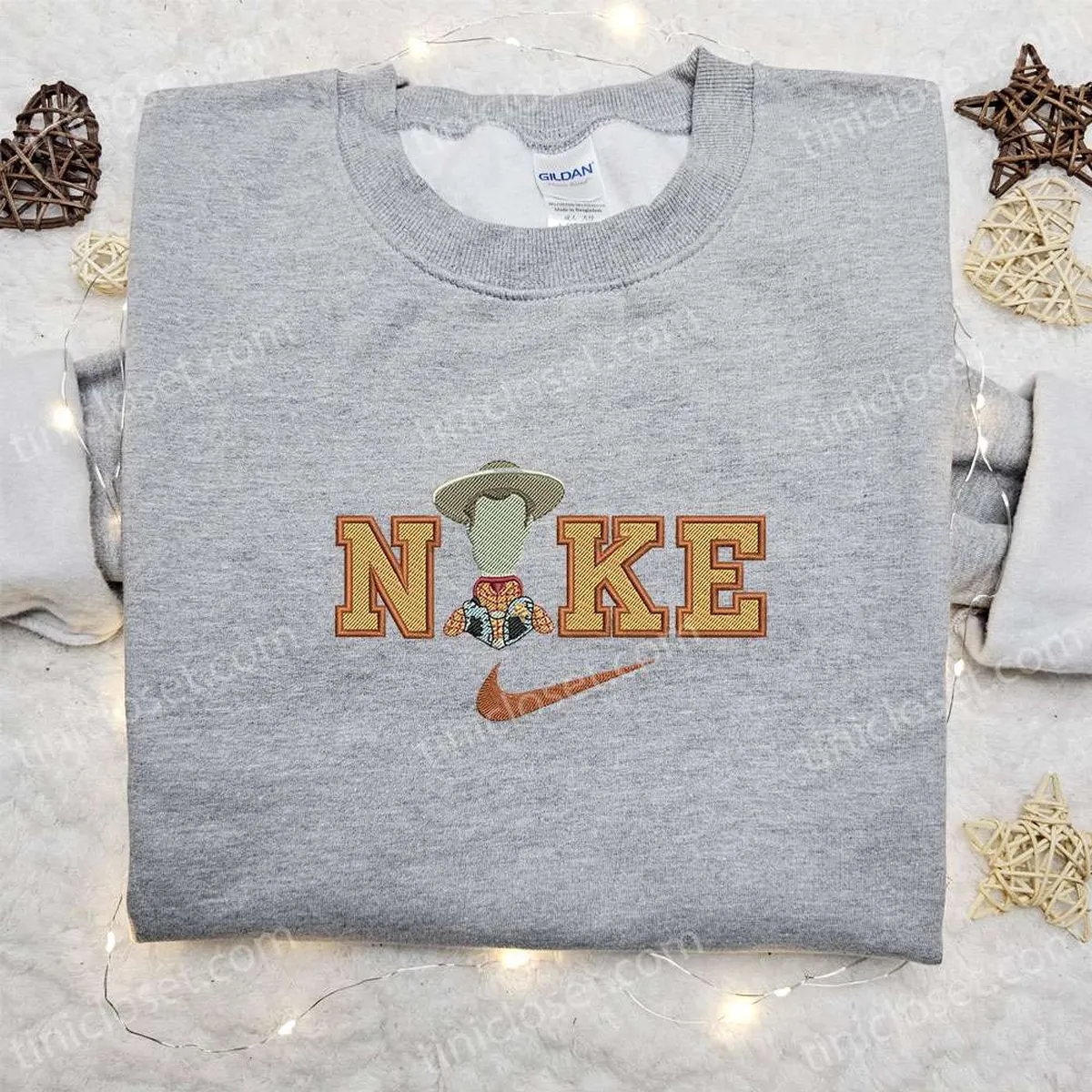 nike x woody cartoon embroidered shirt disney characters embroidered hoodie best gift ideas for family wn451