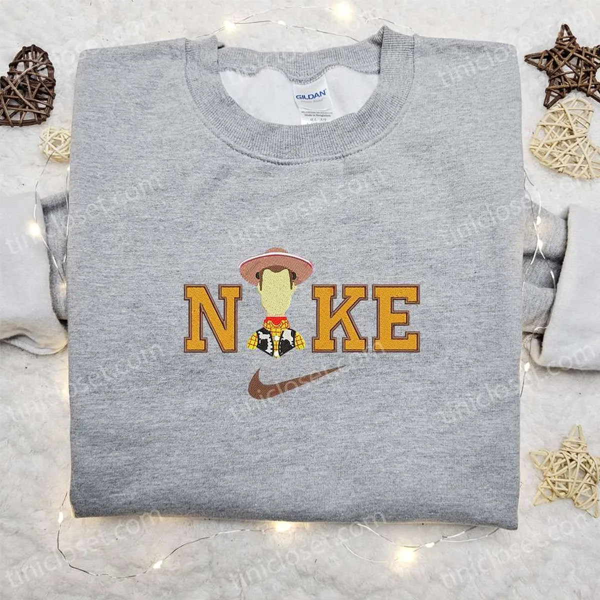 nike x woody disney embroidered sweatshirt disney characters embroidered t shirt best gift ideas for family nmbwy