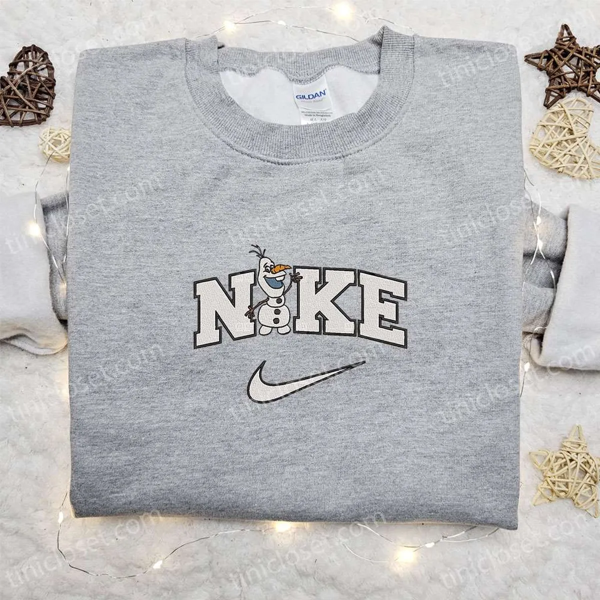 olaf x nike cartoon embroidered sweatshirt disney characters embroidered shirt best gift ideas for family g2hm3
